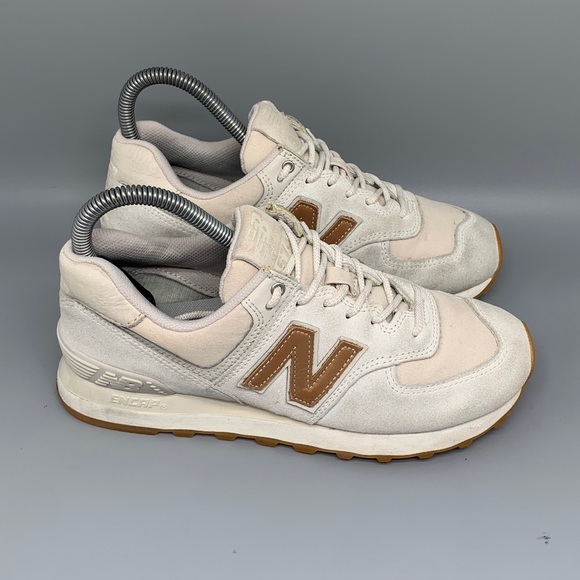 New Balance Cream Tan Suede Running Shoes WL574CLS Women’s Sz 6.5 - Picture 1 of 10